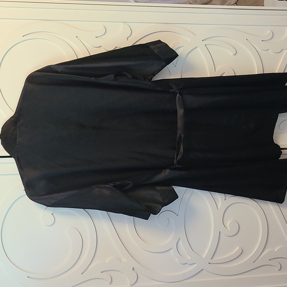 🌟3 for $30 🌟 La Senza Black Poly Bathrobe - L/XL - Picture 7 of 8